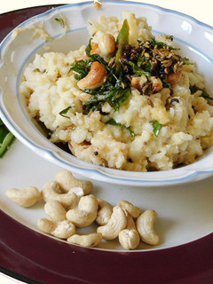 வெண் பொங்கல்(VEN PONGAL RECIPE IN TAMIL) செய்முறை முக்கிய புகைப்படம்