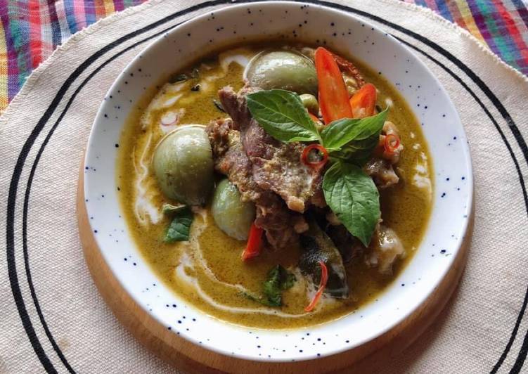 Who Else Wants To Know How To 🧑🏽‍🍳🧑🏼‍🍳Thai Green Curry Recipe (Beef)• How To Make Homemade Green Curry Paste