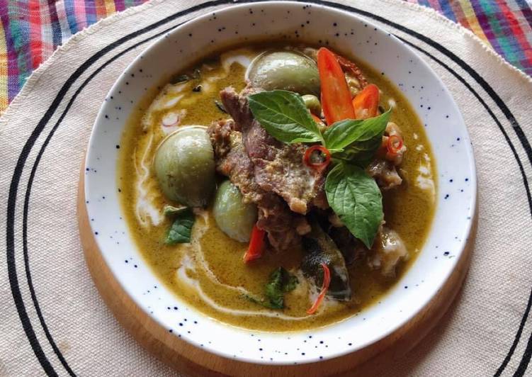 Thai Green Curry Recipe (Beef) How To Make Homemade Green Curry Paste