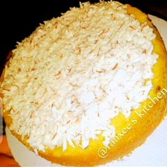 A picture of Coconut cake.