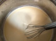 Una foto de salsa bechamel de chile