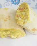 Wrap de huevos cocidos con aguacate