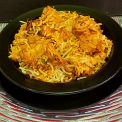 A picture of Chicken Biryani.