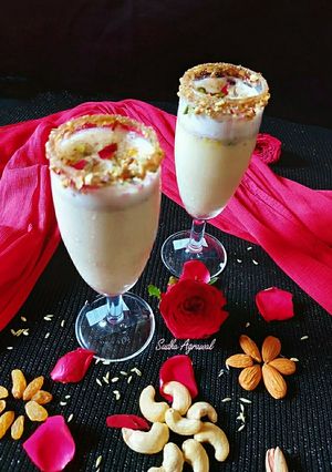 A picture of Famous Banaras Thandai.