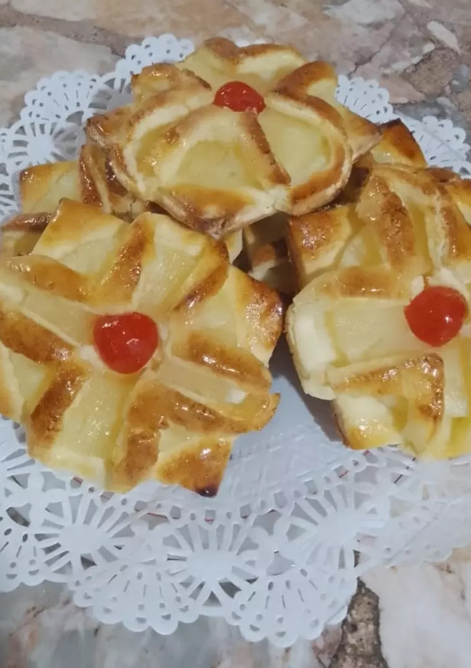 Una foto de Facturas con ananá sin TACC