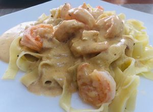 Una foto de Pasta Fettuccine Alfredo a la Sonorense