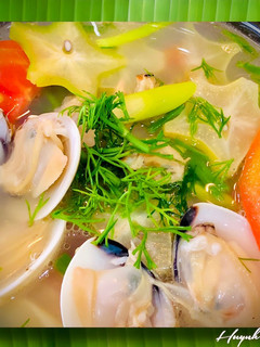 Hình của món Canh Nghêu Nấu Khế, Thì Là.