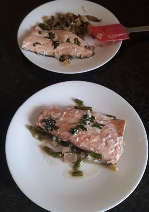 Una foto de Salmón en papillote a mi manera, y una idea más