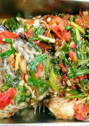 Hình của món Cá rô phi sốt cà chua.