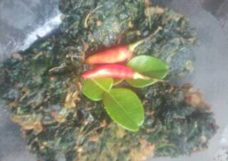 Rempeyek bayam renyah