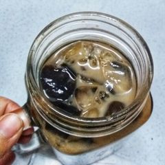 A picture of Chococino Grass Jelly.