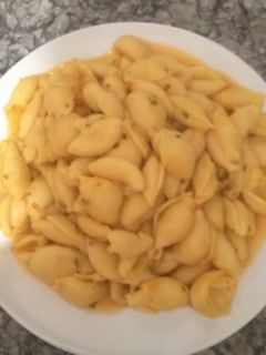 صورة لوصفة معكرونة بالبصل