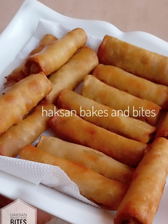 A picture of Painted spring rolls.