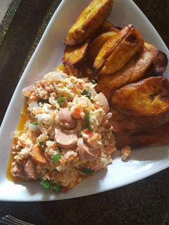 A picture of Fried Plantain and Sausage sauce.