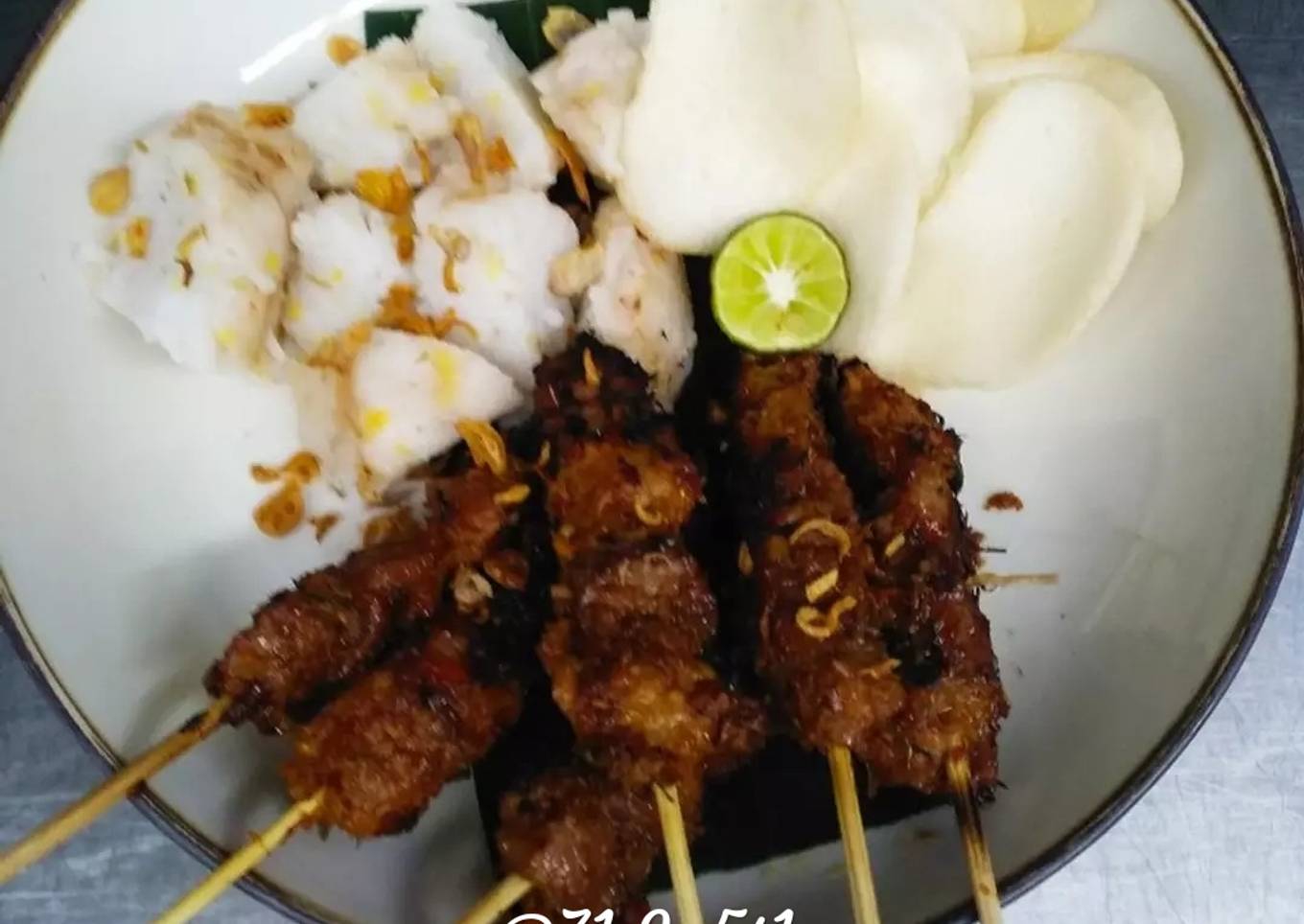 Sate babi pedas manis bumbu bali