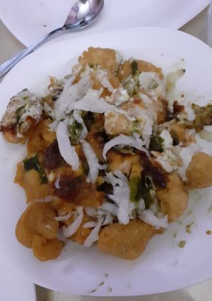 A picture of Lahori Ladu peethi Chaat.