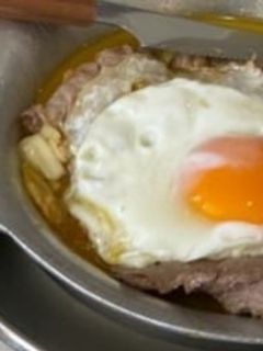 Foto de Bife com Ovo à Cavalo
