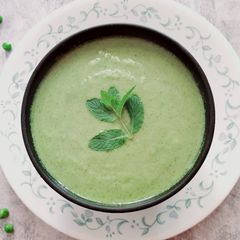 A picture of Vegan Green Pea and Mint Soup.