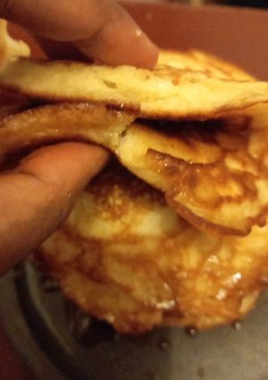A picture of Simple fluffy pancakes.
