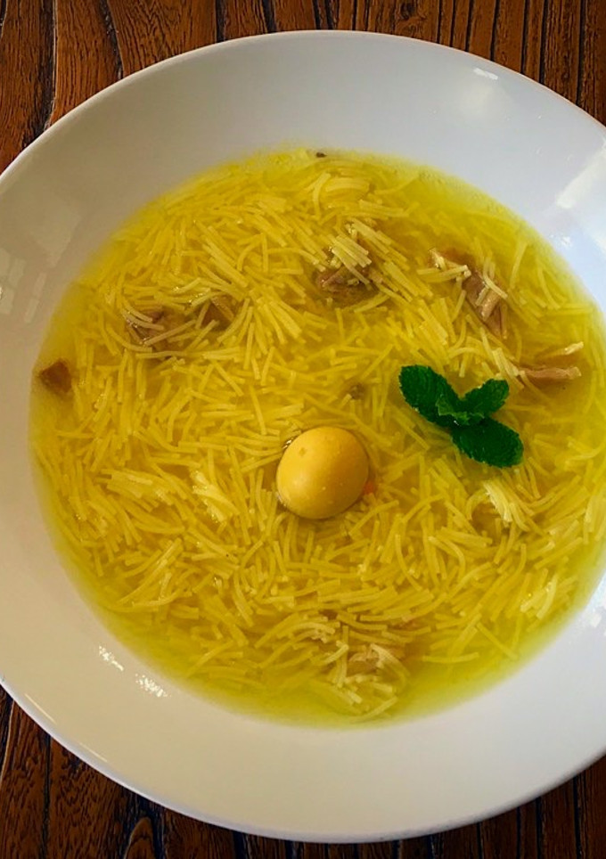 Una foto de Sopa casera de gallina