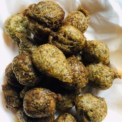 Urad dal bonda A picture of Urad dal bonda.