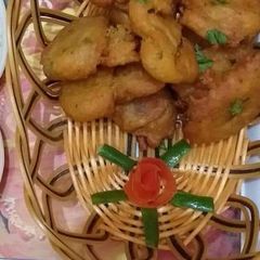 A picture of Dahi cutles.