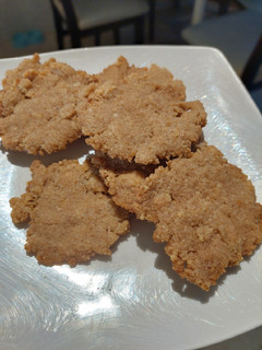 Una foto de Galletas de almendra y nueces keto