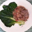 Carne frita con col china. 小白菜炒牛肉 (Xiǎo báicài chǎo niúròu)