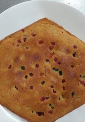 A picture of Tutti Frutti cake.