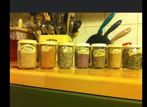 Une photo de Sels aromatisés (curry,algues,vin,vanille,piment d Espelette,tomate basilic,agrumes)