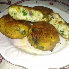 A picture of Paneer cutlet.