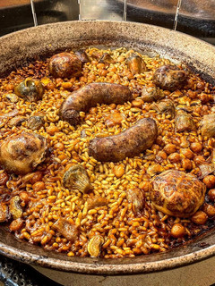 Una foto de Arroz de embutido de la marina