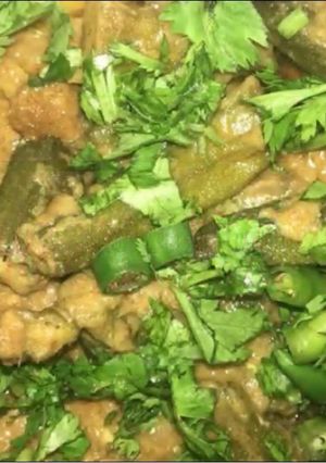 A picture of Balochi bhindi gosht.