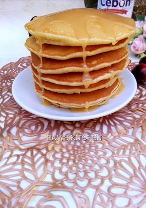 Condensed milk fluffy pancakes ainihin hoton girkin