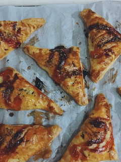 Foto resep Beef puff pastry with cheese egg