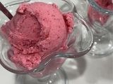 آيس كريم الفراولة 🍧