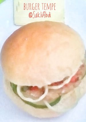 Foto resep Burger tempe vegetarian makyuuss (plus resep rotinya)