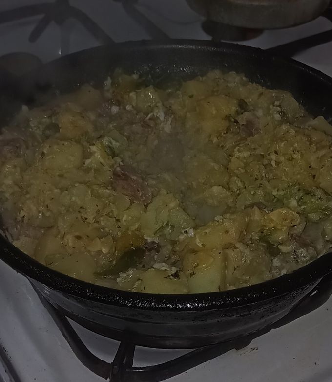 Una foto de Revuelto de carne y verduras ❤️
