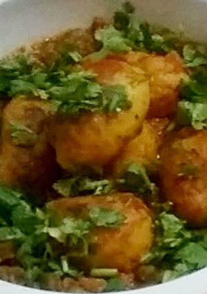 A picture of Dum Aloo.