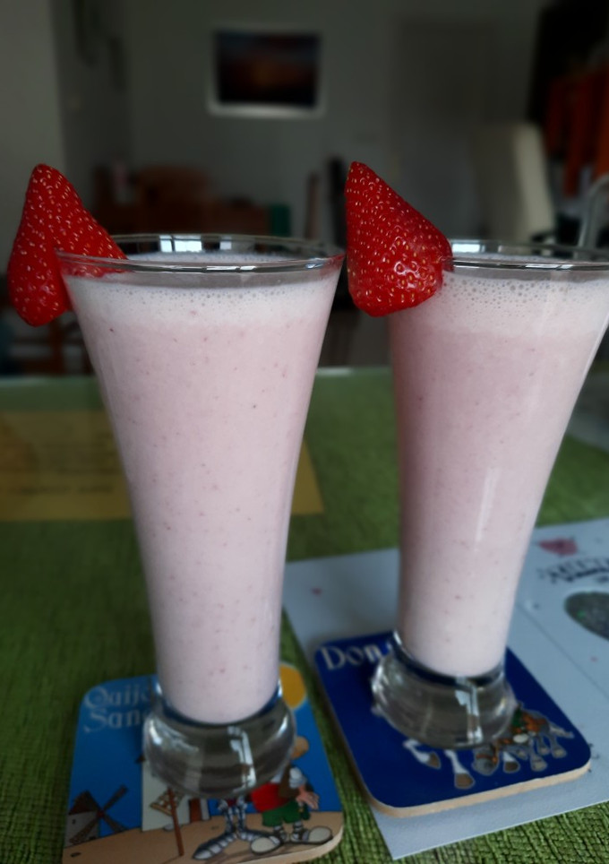 Una foto de Smoothie de fresa y plátano