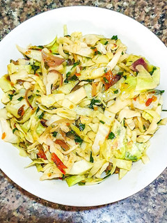 A picture of Sweet and spicy cabbage.