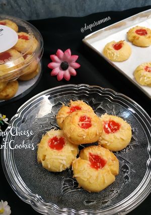 Foto resep Strawberry cheese tumbprint cookies