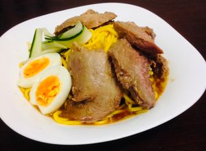 Char Siu Ramen refrigerado 🇺🇾🇯🇵冷やしチャーシュー麺 Sabor verano Una foto de Char Siu Ramen refrigerado 🇺🇾🇯🇵冷やしチャーシュー麺 Sabor verano