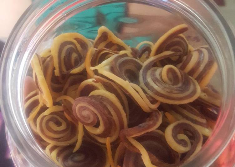 Bagaimana Membuat Kuping Gajah Eggless, Enak