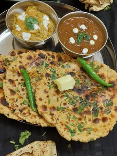 तंदूरी मिस्सी रोटी (tandoori missi roti recipe in hindi) रेसिपी मुख्य फोटो