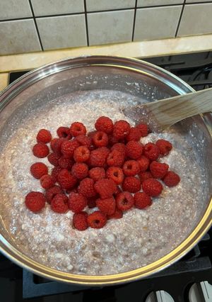 Túrós-málnás zabkása recept fotója