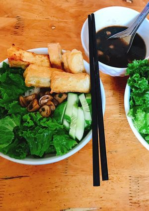 Hình của món Bún nước tương đơn giản.