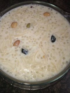 ஜவ்வரிசி சேமியா பாயசம்(javvarisi semiya payasam recipe in tamil) செய்முறை முக்கிய புகைப்படம்