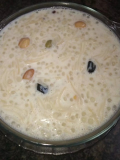 ஜவ்வரிசி சேமியா பாயசம்(javvarisi semiya payasam recipe in tamil) செய்முறை முக்கிய புகைப்படம்