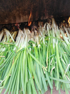 Una foto de Calçots a la parrilla, fácil, fácil¡¡